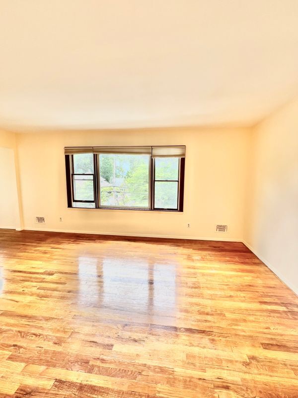 Building Photo - 35 Broadway, 2