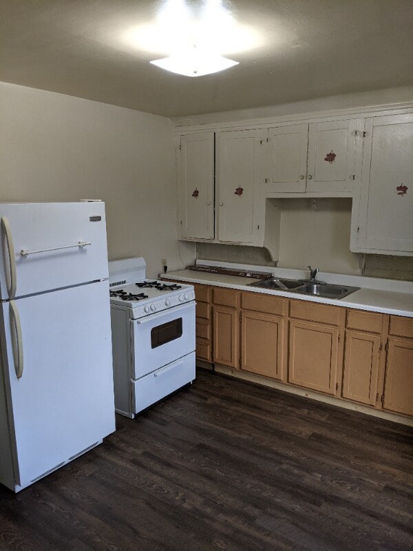 Building Photo - 746 Hackett St