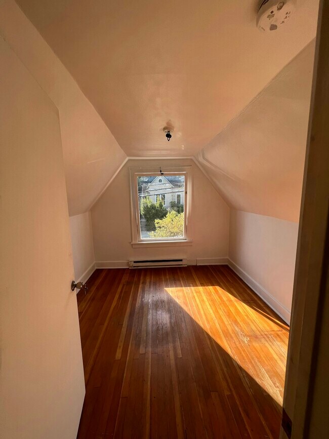 Foto del edificio - 4020 2nd Ave NE