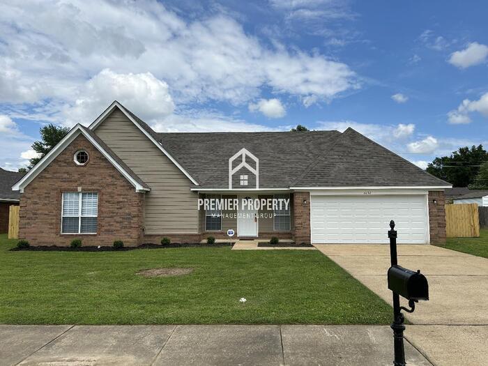 Foto principal - 6232 Ravenwood Lake Dr E