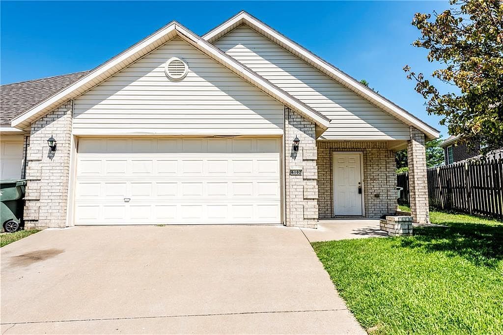 Foto principal - 6102 Milliken Bend