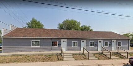 Building Photo - 1915-1919 Dillon Ave