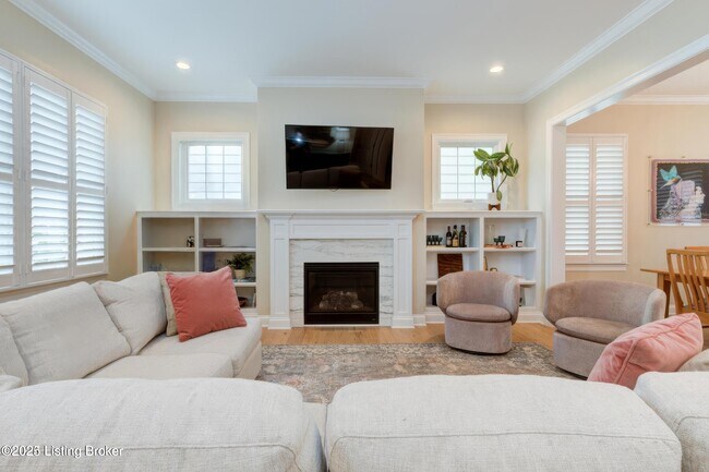 Building Photo - 6108 Mistflower Cir