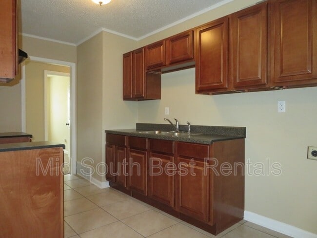 Building Photo - 3671 Moccasin Cove