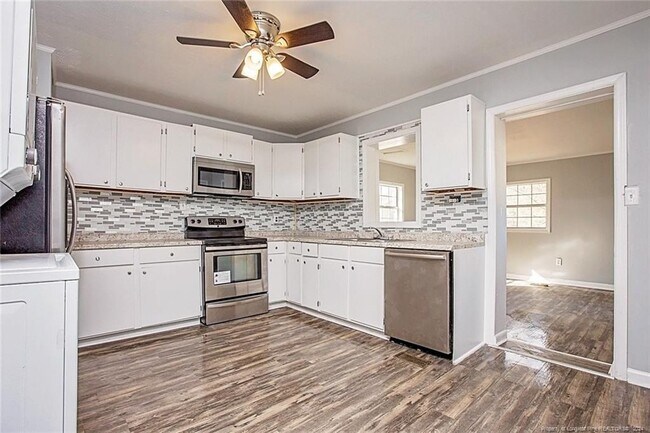 Foto del edificio - 3513 Rosehill Rd