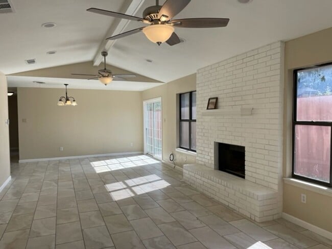 Building Photo - 3833 Rebecca Lane