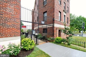 Building Photo - 80 New York Ave NW