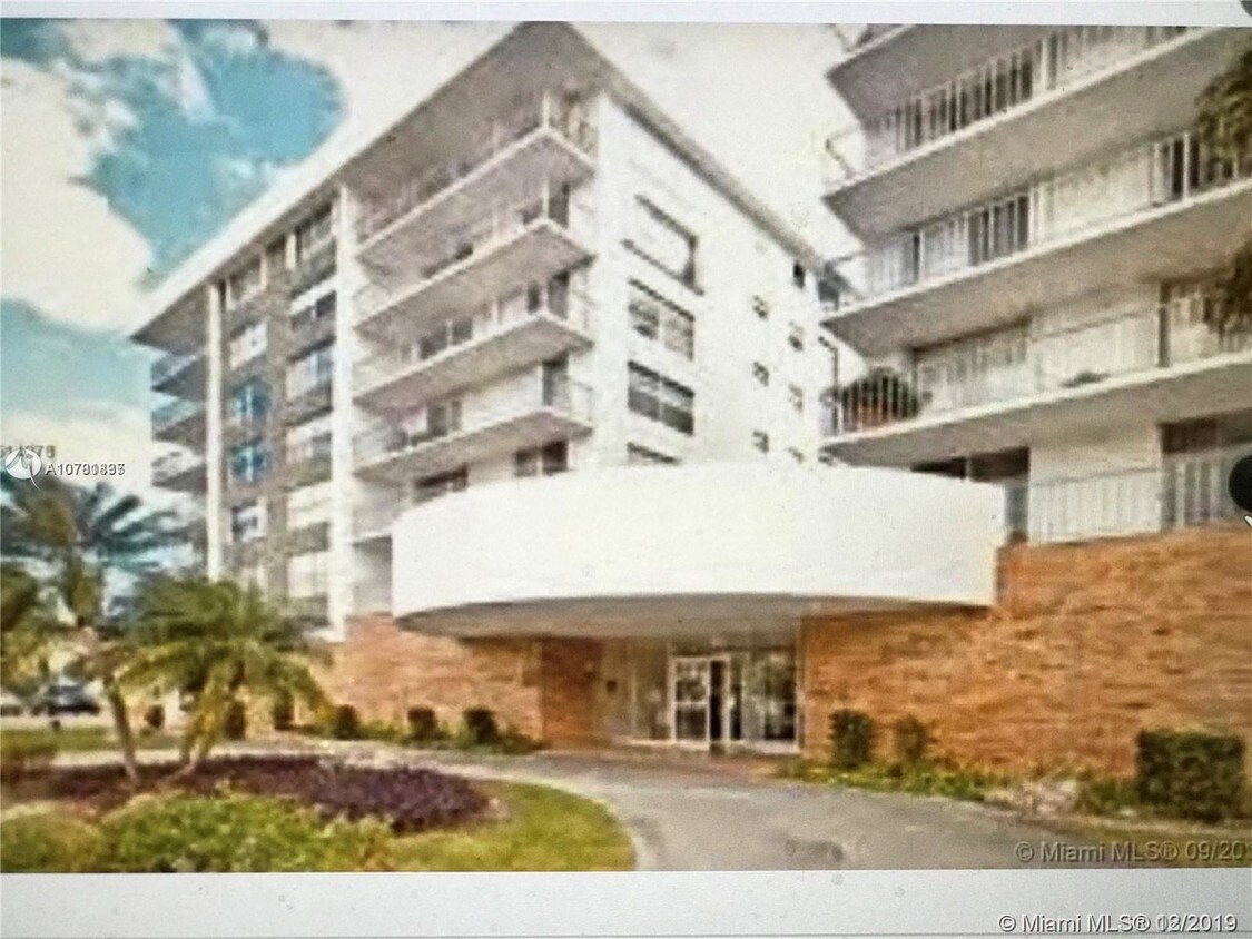 1050 93rd St Unit 5E, Bay Harbor Islands, FL 33154 Condo for Rent in