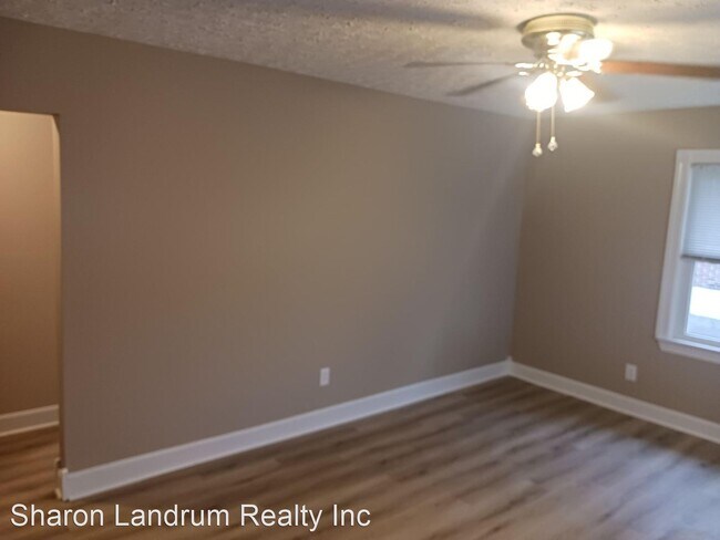 Building Photo - 2 br, 1 bath House - 6006 Lewis Way