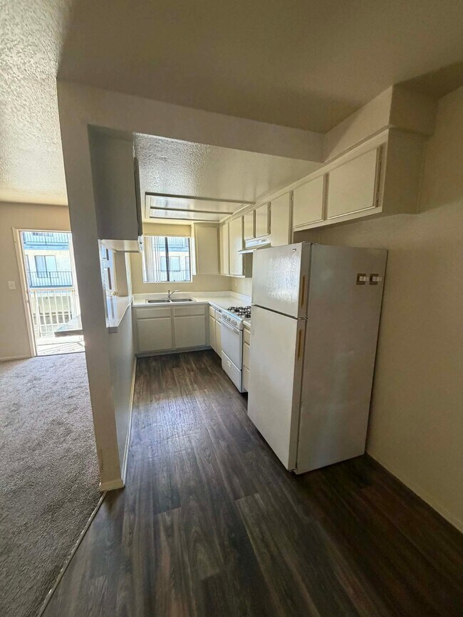 Foto del edificio - 13606 Cerise Ave