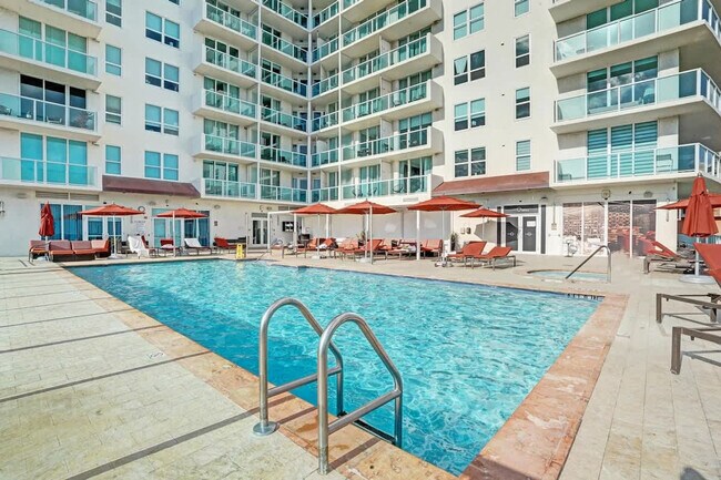 Foto del edificio - 2889 McFarlane Rd