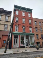 Building Photo - 219 Montgomery St