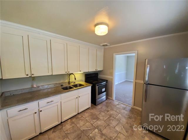 Building Photo - 3810 Winfield Dr