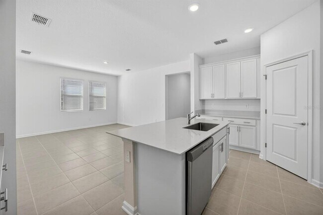 Foto del edificio - 3078 Armstrong Ave