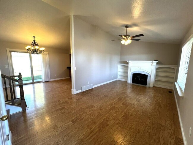 Building Photo - 676 E 3300 N