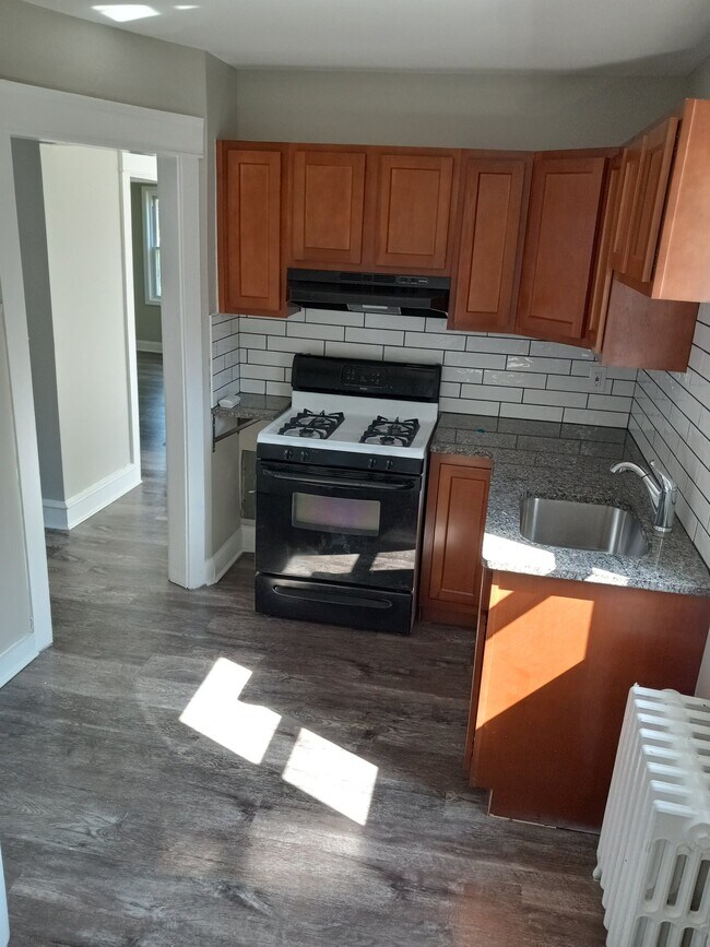 Foto del edificio - 2527 Edgmont Ave
