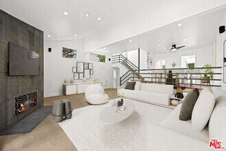 Building Photo - 17088 Palisades Cir