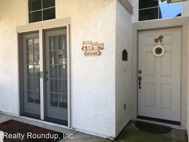 Building Photo - 3 br, 2 bath House - 2424 Dinwiddie Way