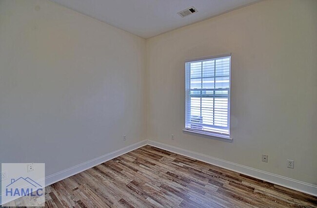 Building Photo - 907 Rachel Ln