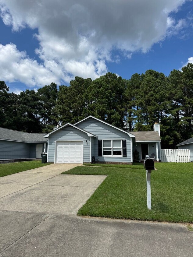 Foto principal - 1116 Hoke Loop Rd