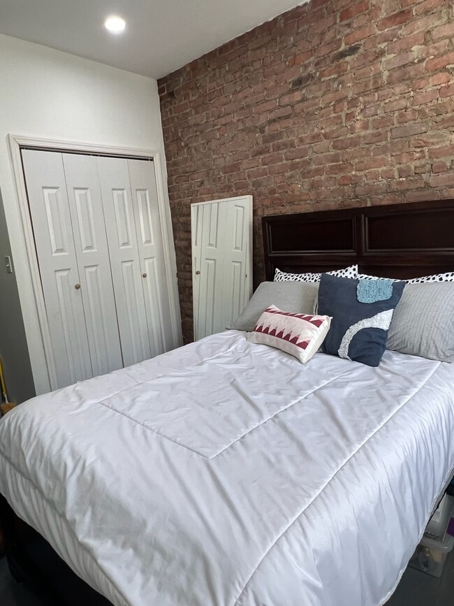 Foto del edificio - 952 St Marks Ave