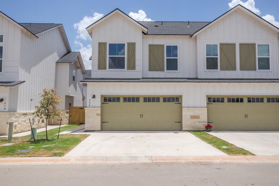 Primary Photo - 206 Topaz Dr