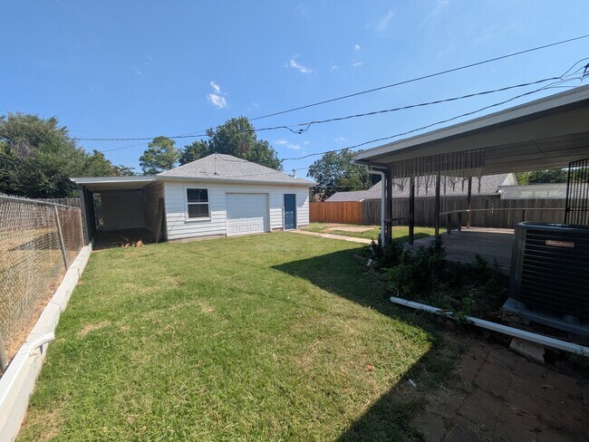 Foto del edificio - 1225 NW 98th St
