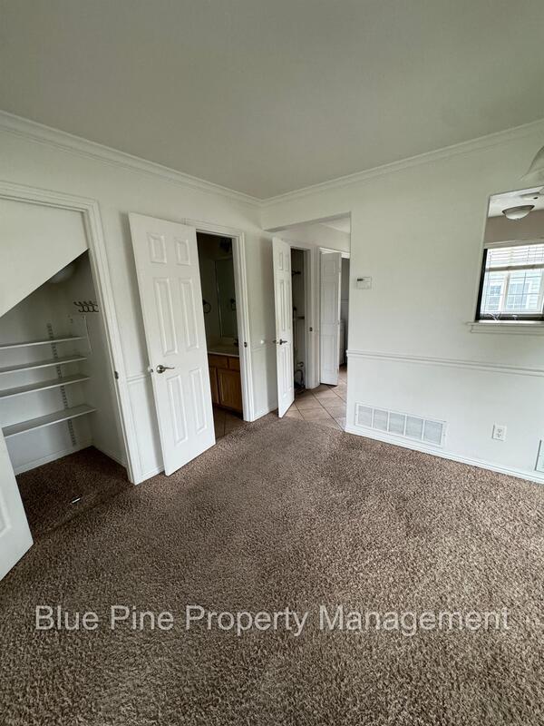 Building Photo - 247 Georgetown Drive