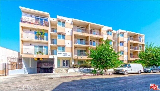 Foto del edificio - 3061 W 12th Pl