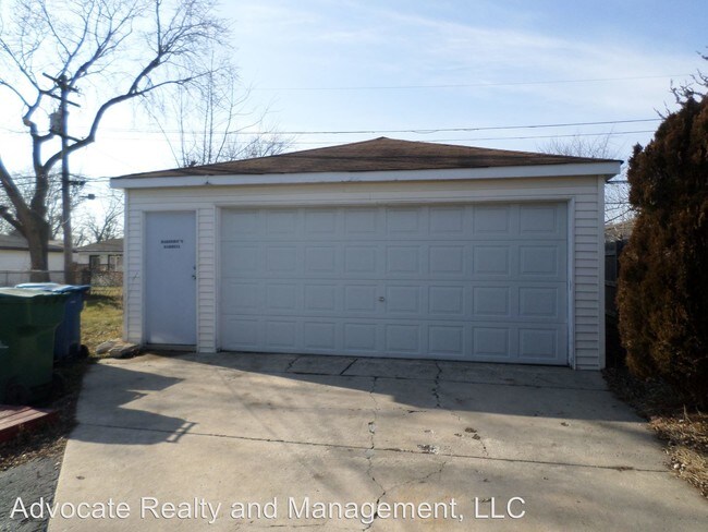 Building Photo - 1462 Freeland Ave