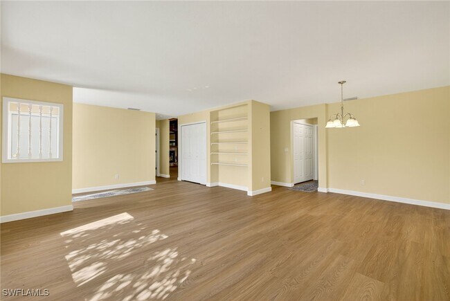Foto del edificio - 16828 Coriander Ln