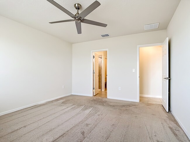 Foto del edificio - 1539 Aspen Ave