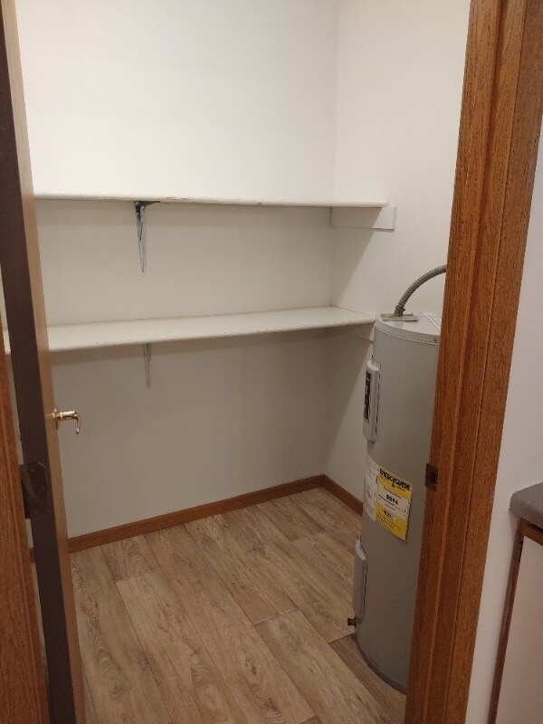 Building Photo - 799 Roundhouse Addition