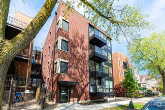 Building Photo - 3710 N Kenmore Ave