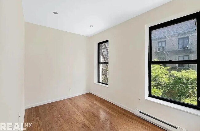 Building Photo - 6 West 108th Street