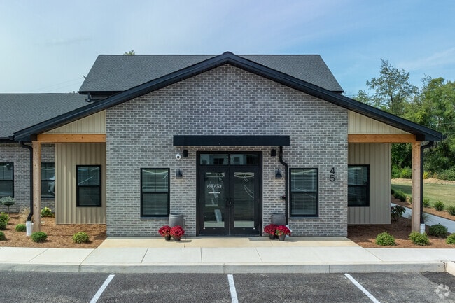 Building Photo - 98 Penn Place