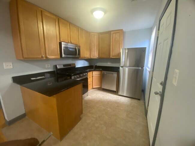 Foto del edificio - 7314 N Winchester Ave