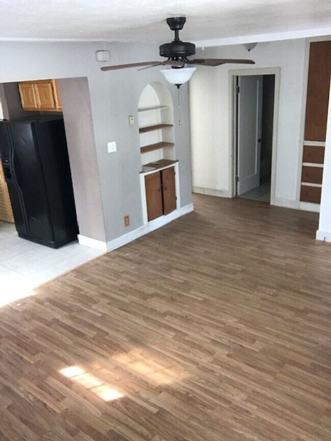 Foto del edificio - 1016 12th St