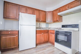 Building Photo - 2107 W Farragut Ave