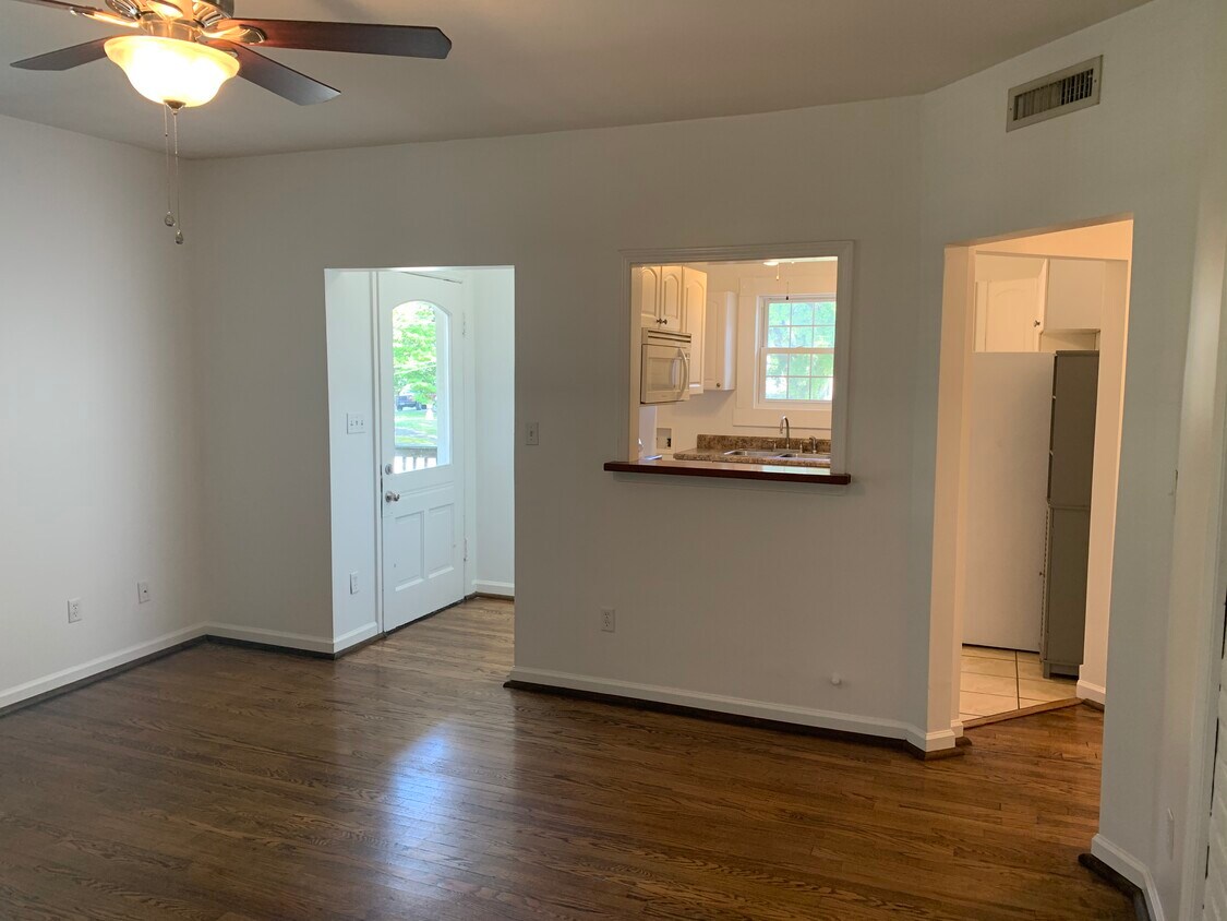 Foto principal - 306 Forest Ave