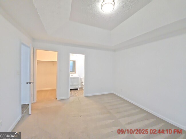 Foto del edificio - 121 Crystal Brook