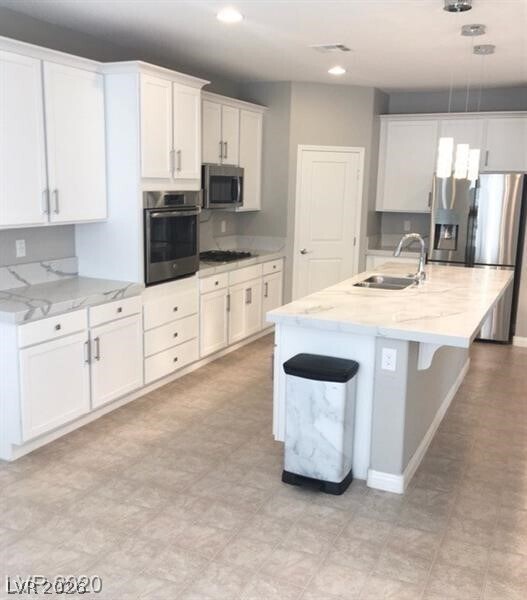 Foto del edificio - 5947 Castell Canyon St