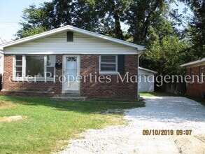 Building Photo - 2118 Covert Ave