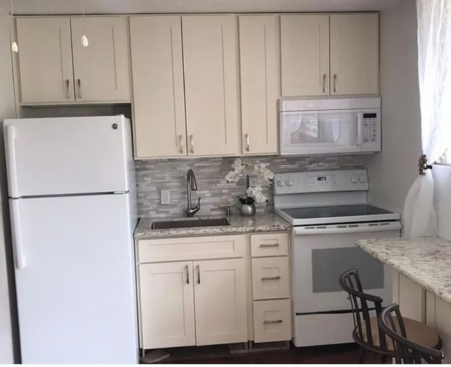 Building Photo - 236 Lili?uokalani Ave