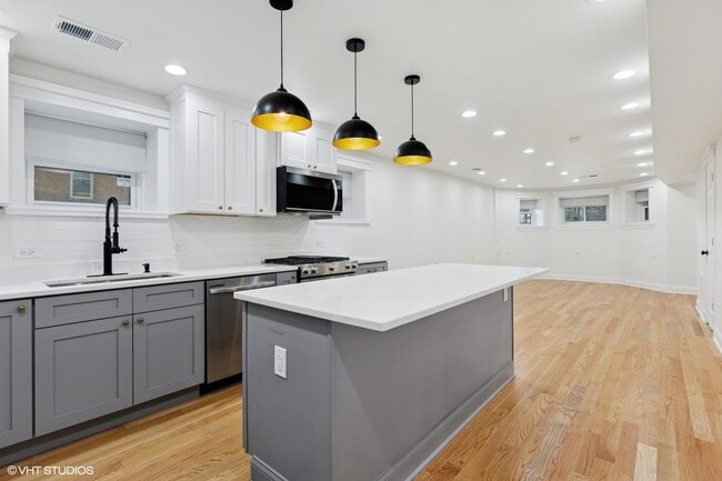 Foto del edificio - 2331 N Campbell Ave