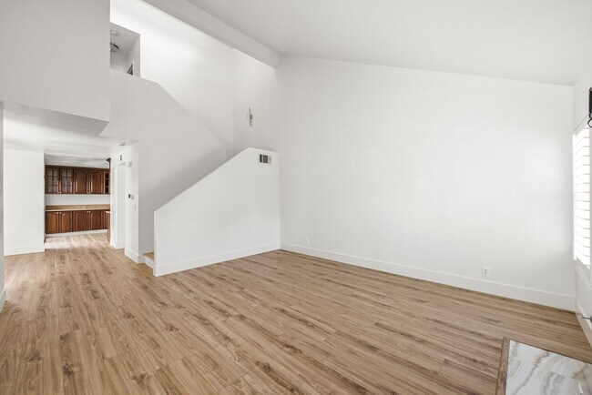 Building Photo - 238 Via Colinas