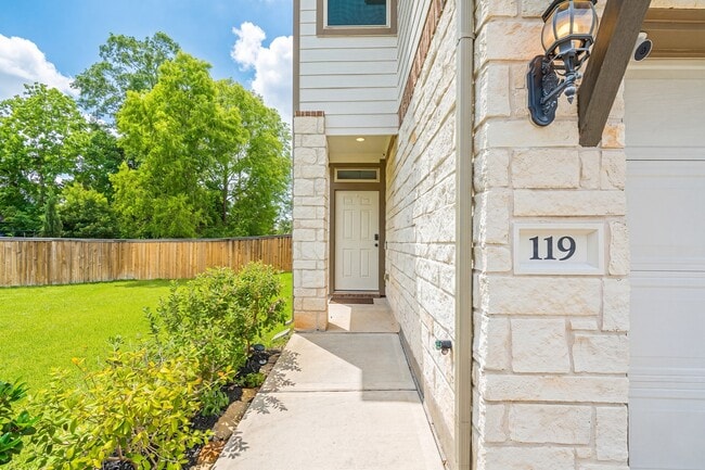 Building Photo - 119 Sky Shine Ct