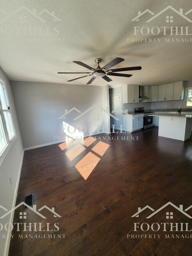 Building Photo - 1046 Jackson St