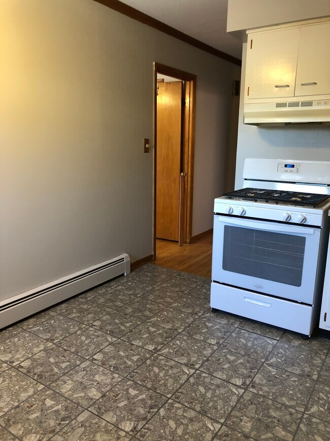 Foto del edificio - 8530 Grand Ave
