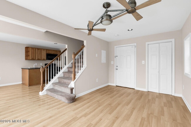 Building Photo - 209 Bay Ave